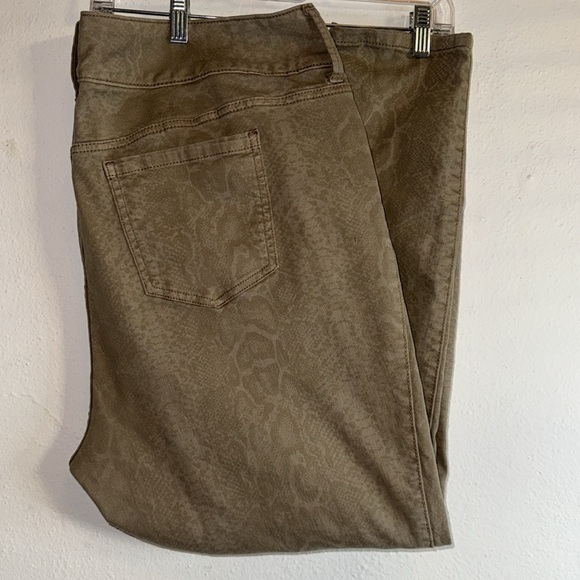 Torrid Jeggins High Rise Python Print Pants - Picture 3 of 13